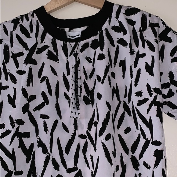 Pattern Shift Dress - Picture 2 of 3